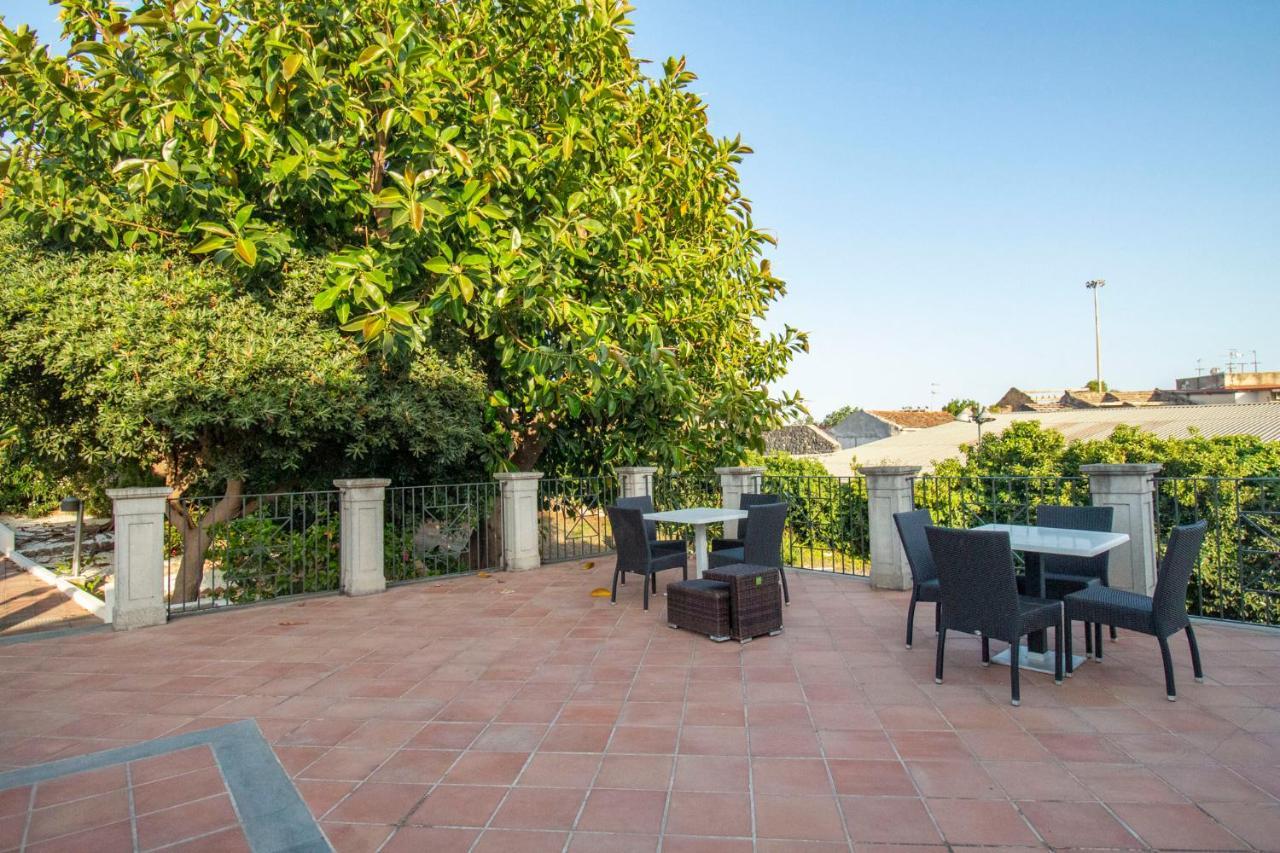 Royal Playa Suite And Apartament -Private Parking- Self Chek Out Katania Zewnętrze zdjęcie
