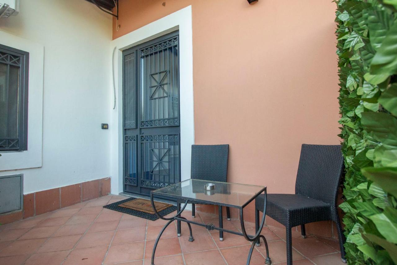 Royal Playa Suite And Apartament -Private Parking- Self Chek Out Katania Zewnętrze zdjęcie