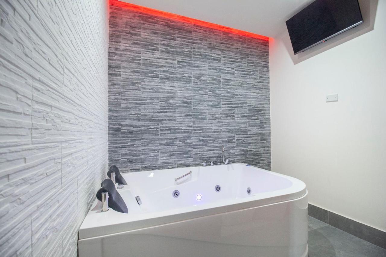 Royal Playa Suite And Apartament -Private Parking- Self Chek Out Katania Zewnętrze zdjęcie