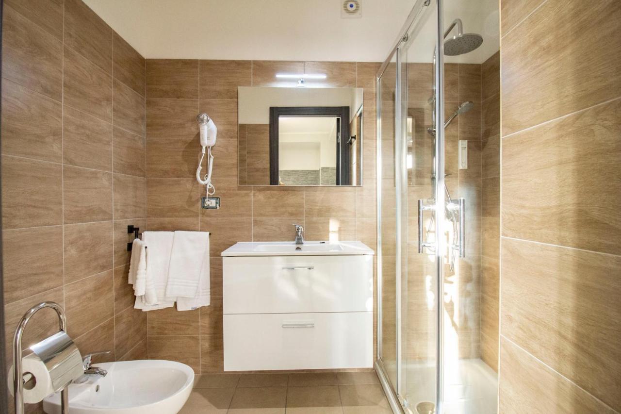 Royal Playa Suite And Apartament -Private Parking- Self Chek Out Katania Zewnętrze zdjęcie
