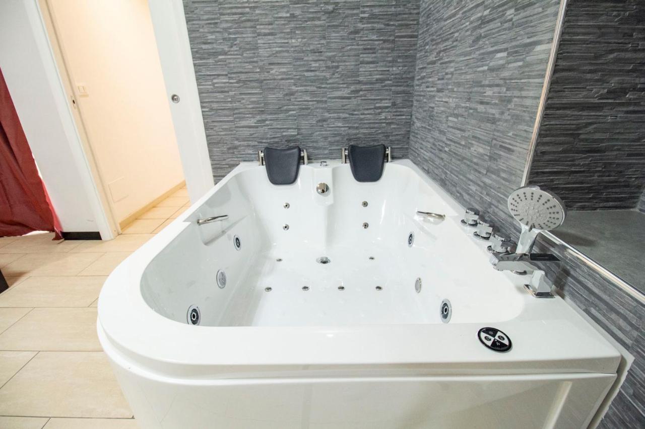 Royal Playa Suite And Apartament -Private Parking- Self Chek Out Katania Zewnętrze zdjęcie