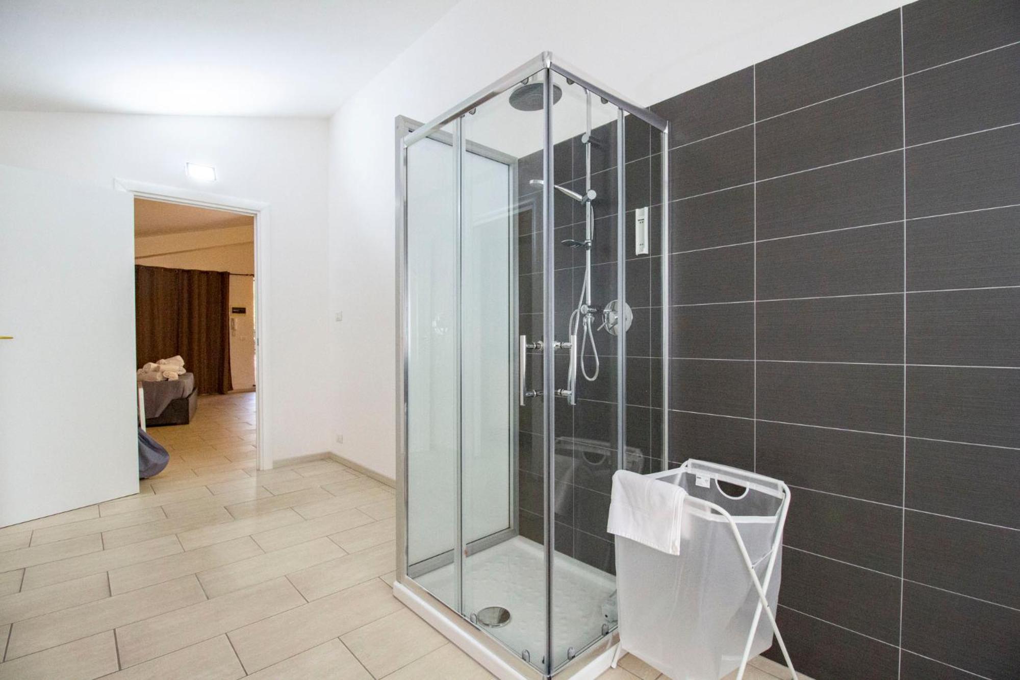 Royal Playa Suite And Apartament -Private Parking- Self Chek Out Katania Zewnętrze zdjęcie