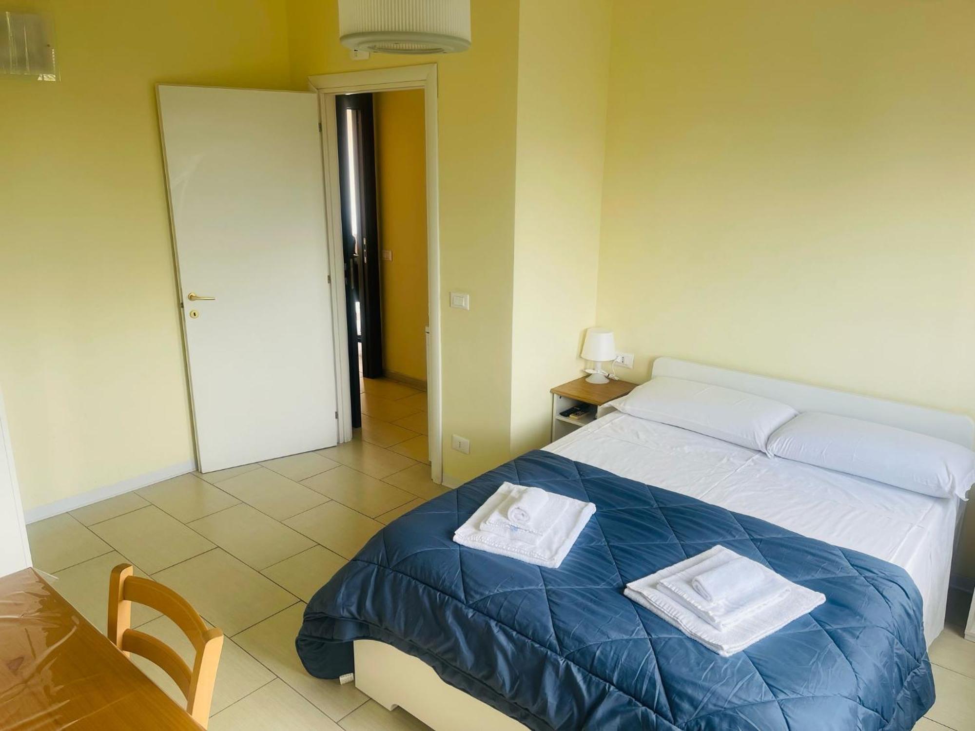 Royal Playa Suite And Apartament -Private Parking- Self Chek Out Katania Zewnętrze zdjęcie