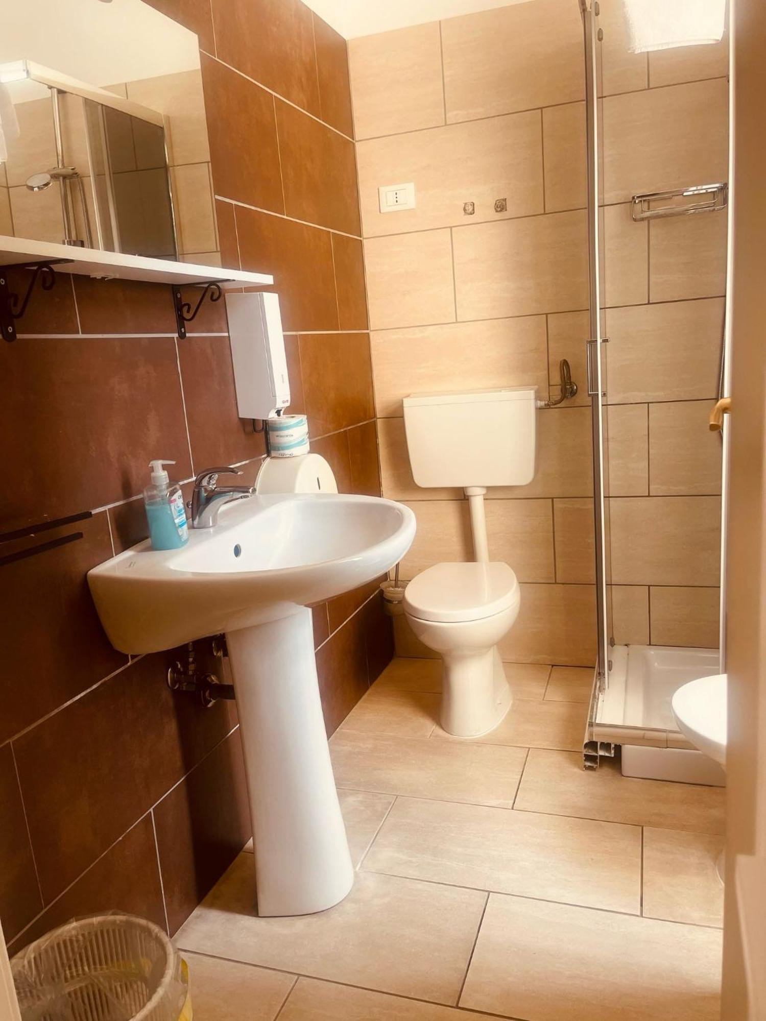 Royal Playa Suite And Apartament -Private Parking- Self Chek Out Katania Zewnętrze zdjęcie